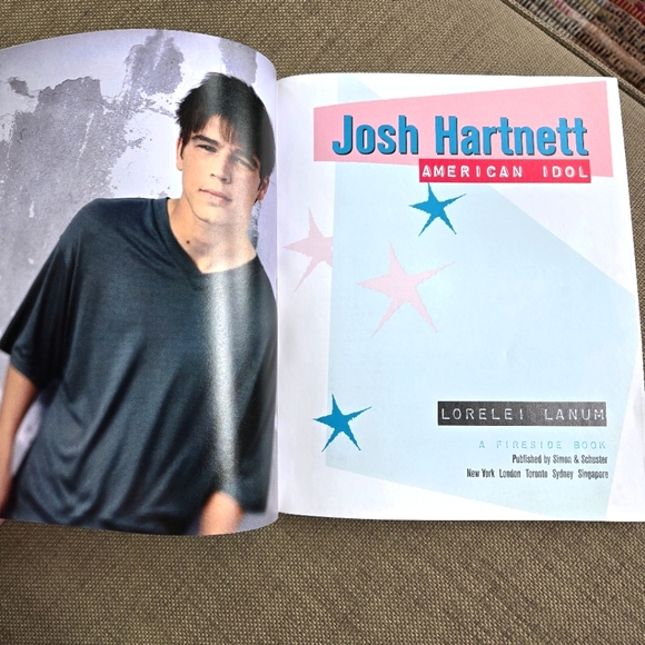 NWOT. Book. Josh Harnett American Idol. 2002 - Picture 2 of 3